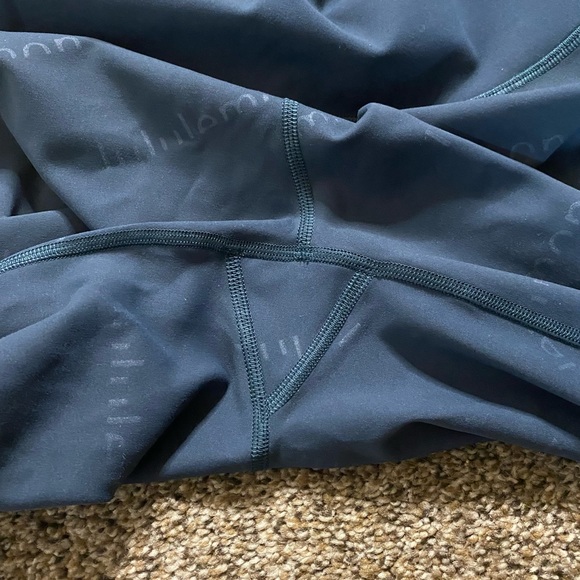 Lululemon size 6 graphic leggings - Picture 6 of 9